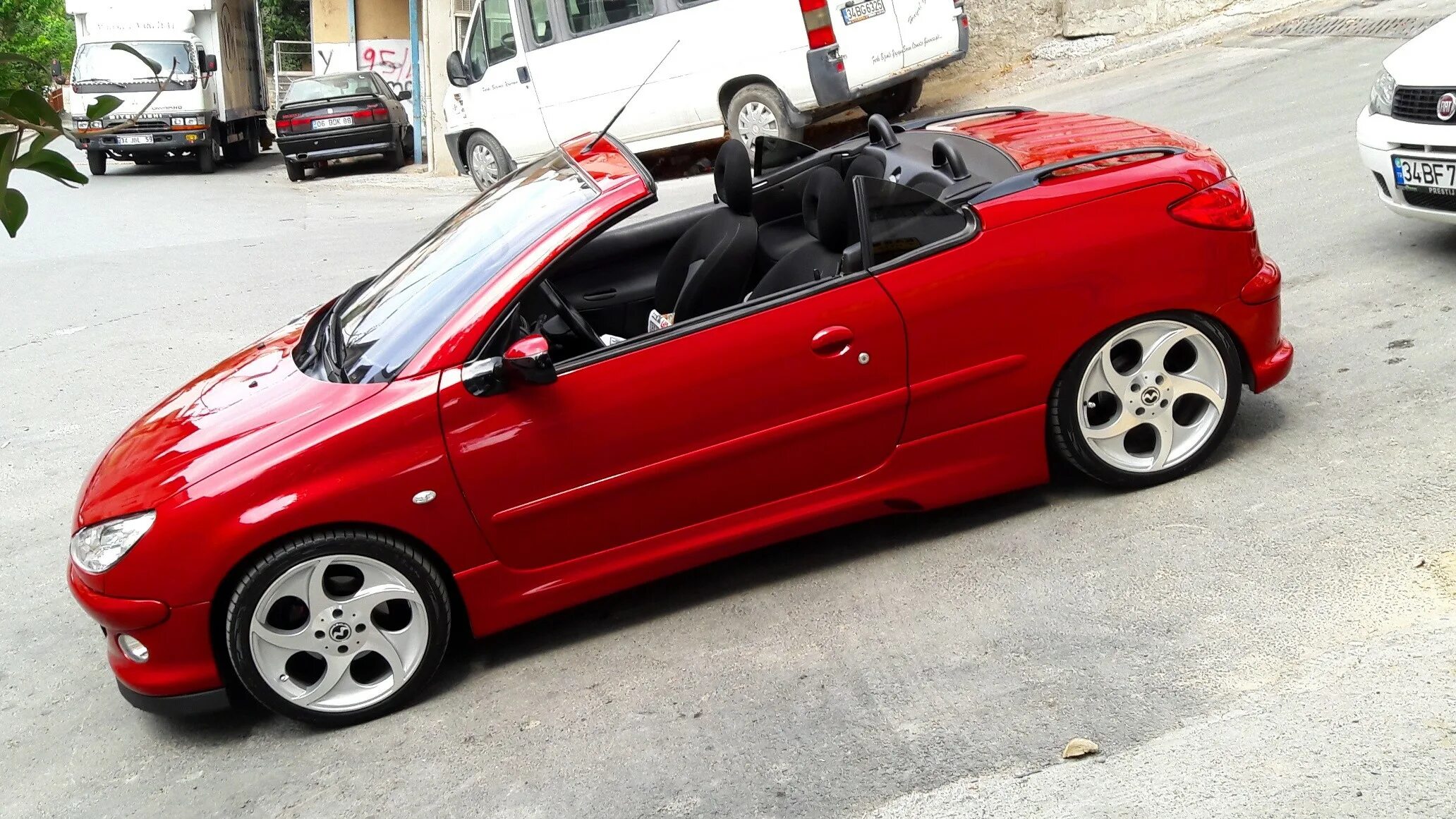 Пежо 206 СС кабриолет. Peugeot 206 Cabrio. Пежо 206 СС кабриолет красный