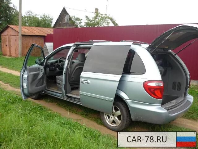 Dodge Grand Caravan 2004 Tuning. Додж Гранд Караван сабвуфер. Двери на Додж Караван 2004 года. Купить додж караван спб