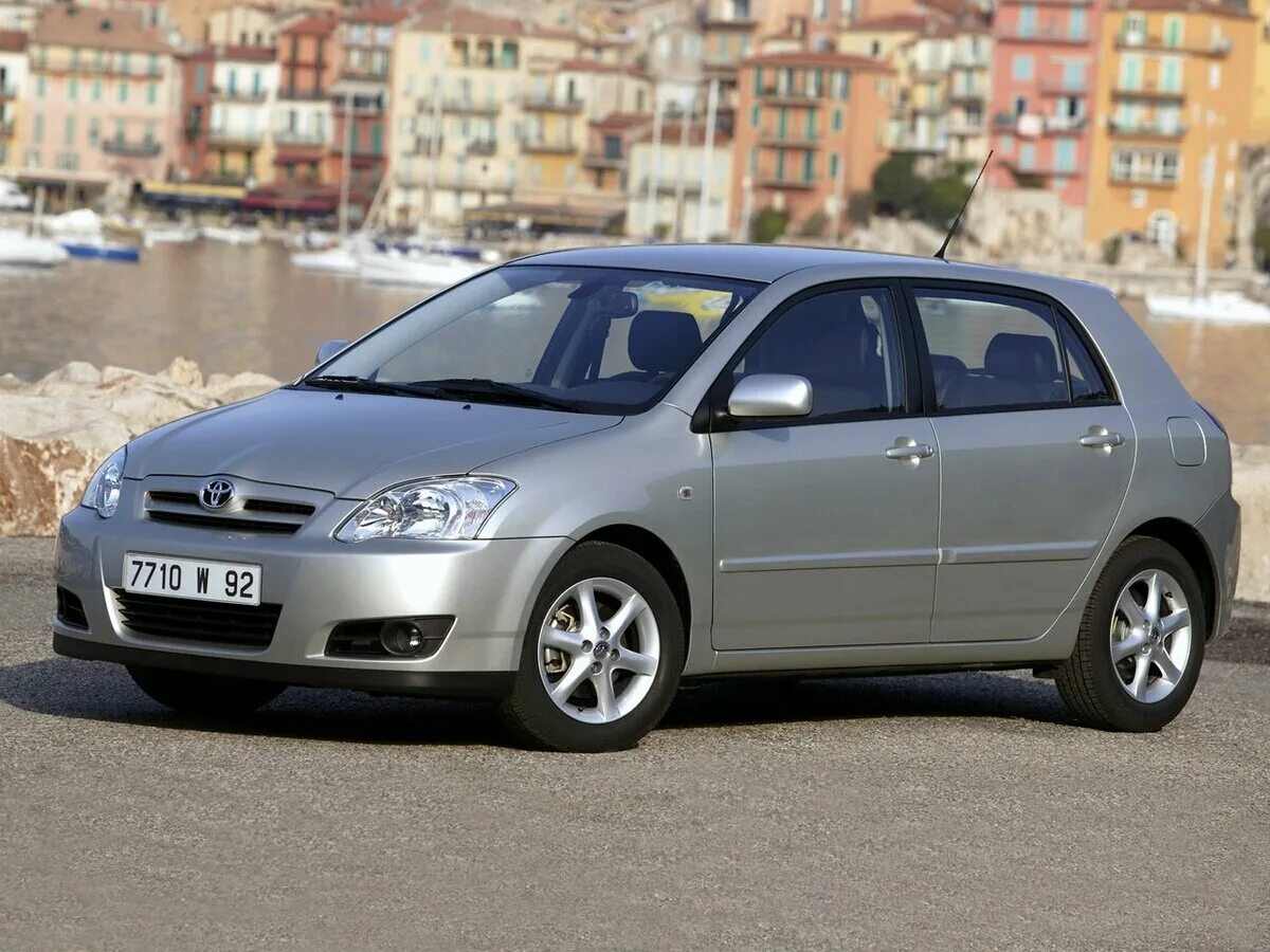 Тойоту 2006 хэтчбек. Toyota Corolla Hatchback 2004. Toyota Corolla Hatchback 2006. Toyota Corolla e120 хэтчбек. Toyota Corolla (2004-2007).