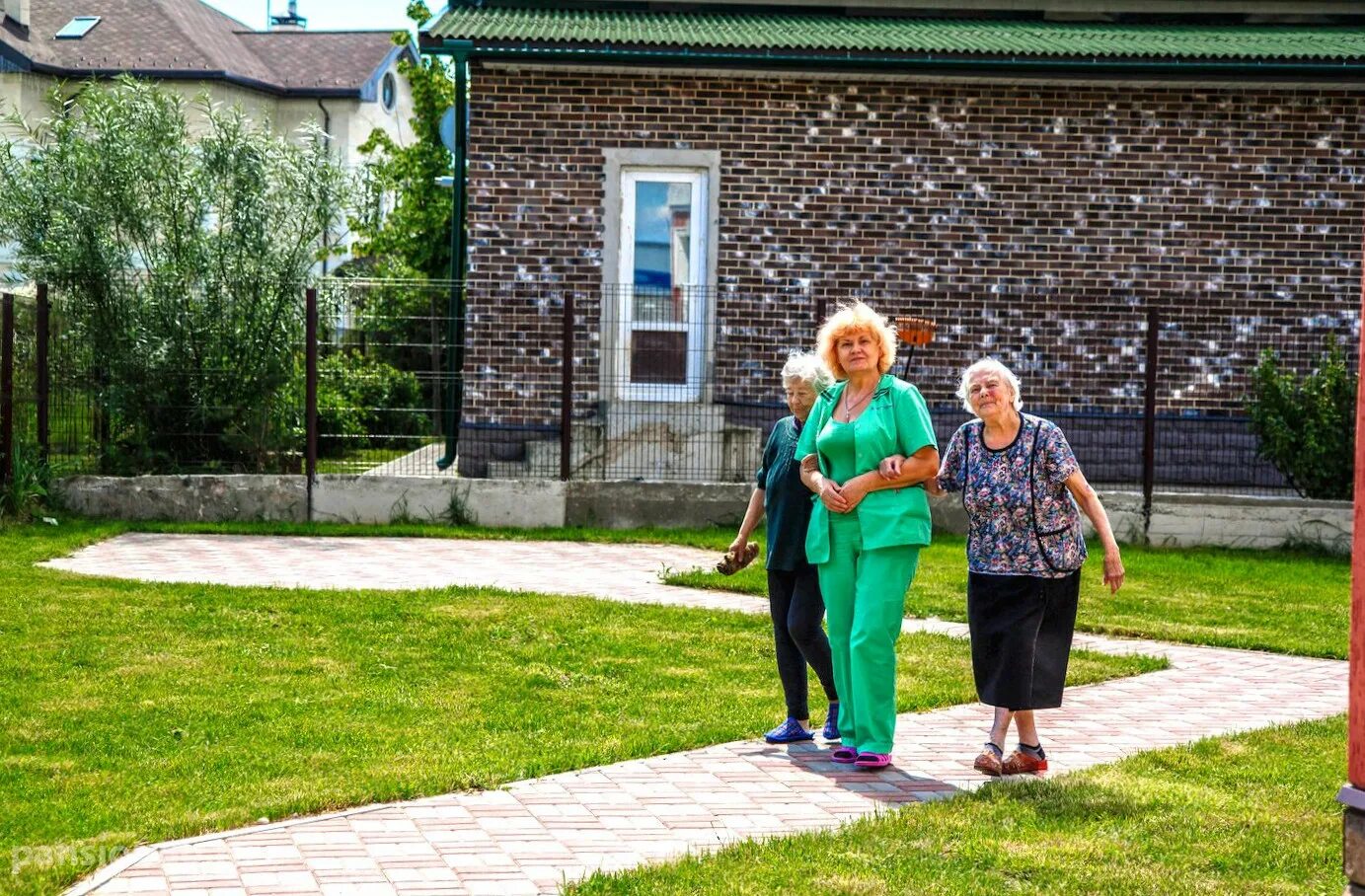 Дом престарелых Коммунарка. Пансионат для пожилых людей. Дом пансионат для пожилых. Старики в пансионате.