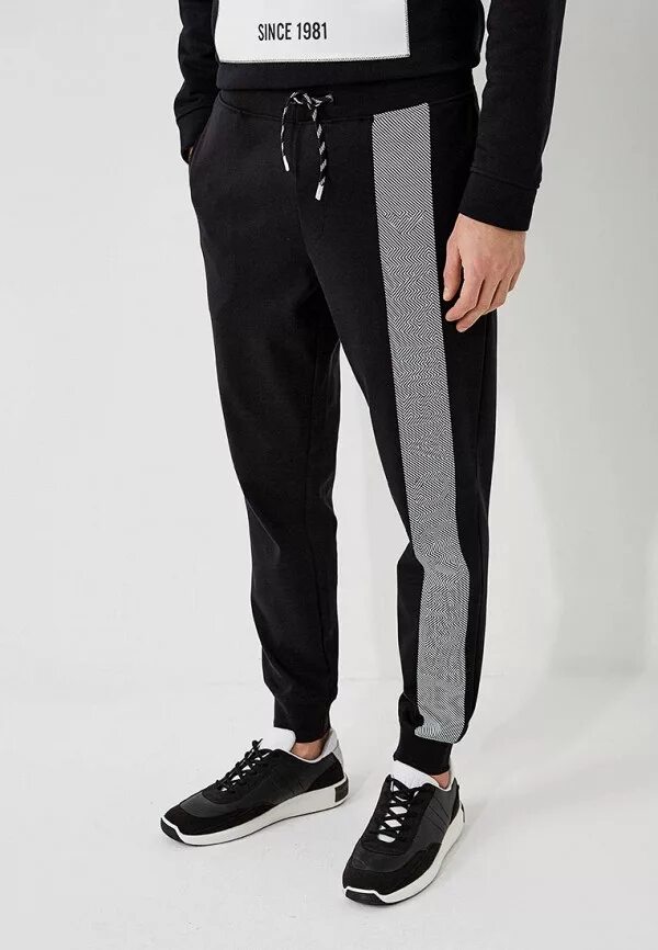Штаны armani exchange мужские. Ea7 emporio armani брюки. Спортивные штаны emporio armani ea7. Армани эксчендж брюки спортивные мужские. Брюки эмпорио армани мужские.