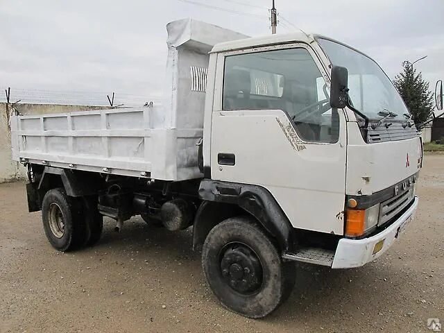 Fuso canter самосвал. Исузу бортовой 3. Самосвал 5т. Hyundai самосвал 5 тонн. Исузу эльф самосвал 3.