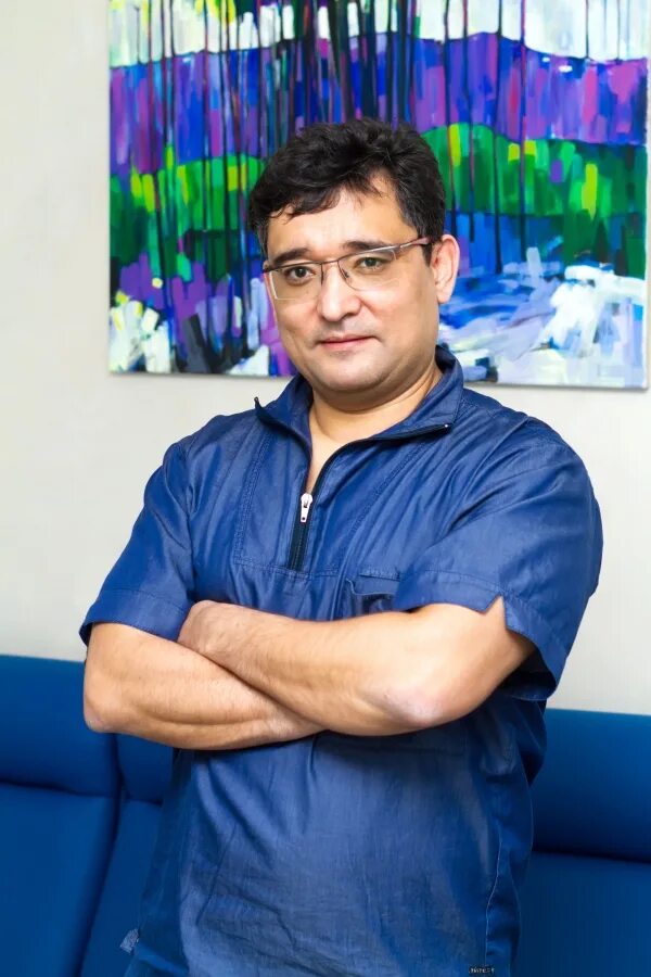 доктор аледжан пластический хирург. непесов арслант саакоевич. непесов арслант саакоевич. арслан пенаев клиника. пластический хирург пенаев.