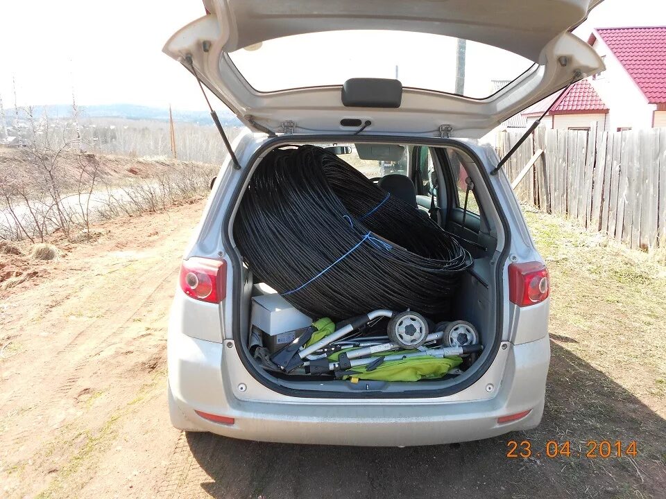 Mazda demio 2000 багажник. Мазда демио 2003 багажник. Мазда демио 2003 багажник. Mazda demio 1999 багажник. Mazda demio 2000 багажник.