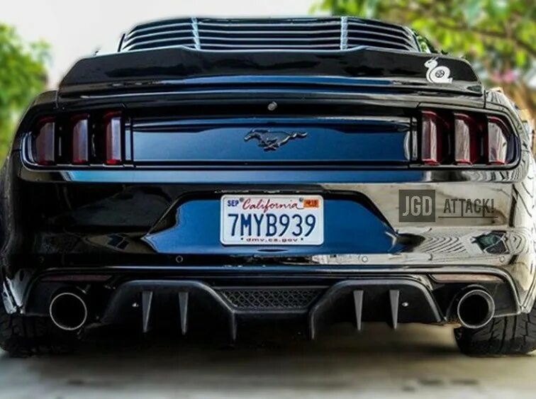 Бампер мустанга. Бампер Форд Мустанг. Ford Mustang Rear Diffuser. Форд Мустанг передний бампер 2015. Диффузор gt 500 Mustang.