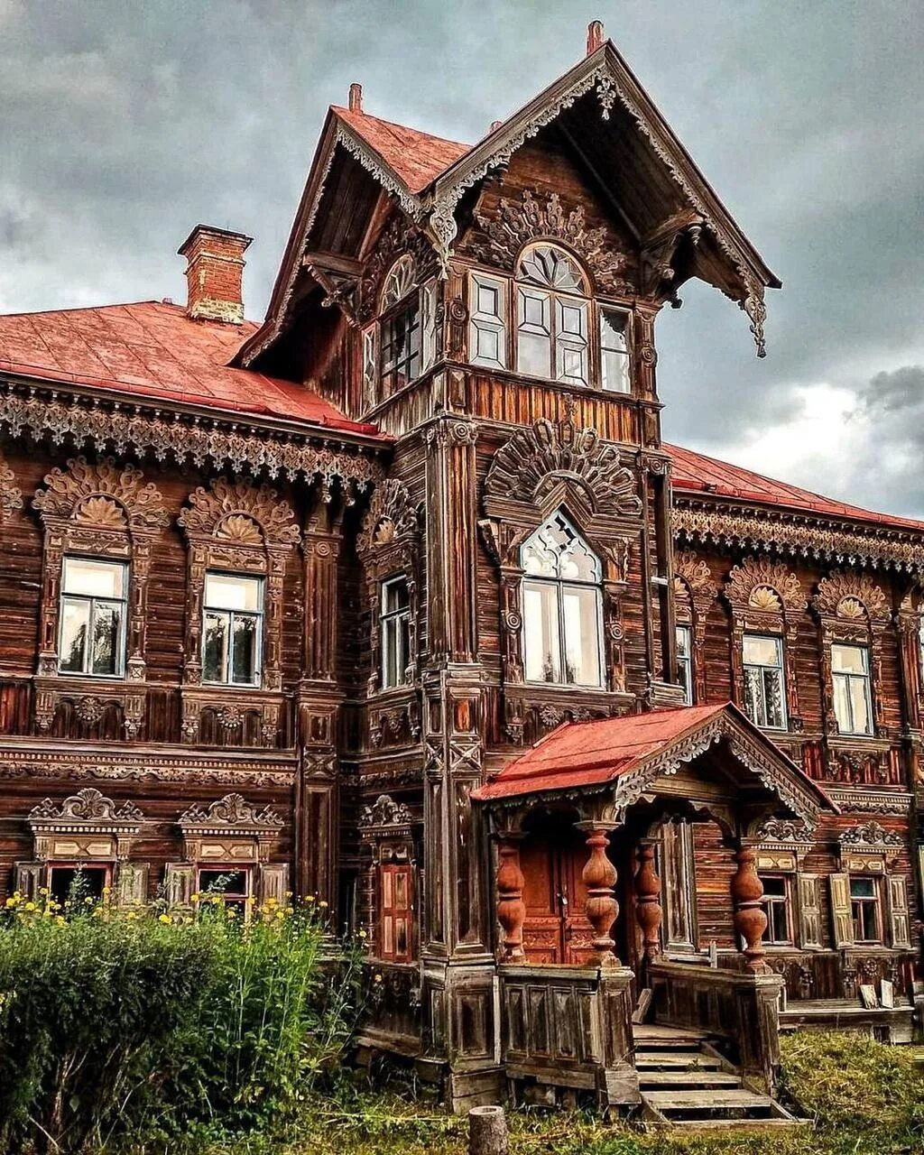 Терем в Погорелово Костромской области. Терем Поляшова в Погорелово Костромской области. Терем Ивана Поляшова в деревне Погорелово Костромской. Чухлома Терем Погорелово