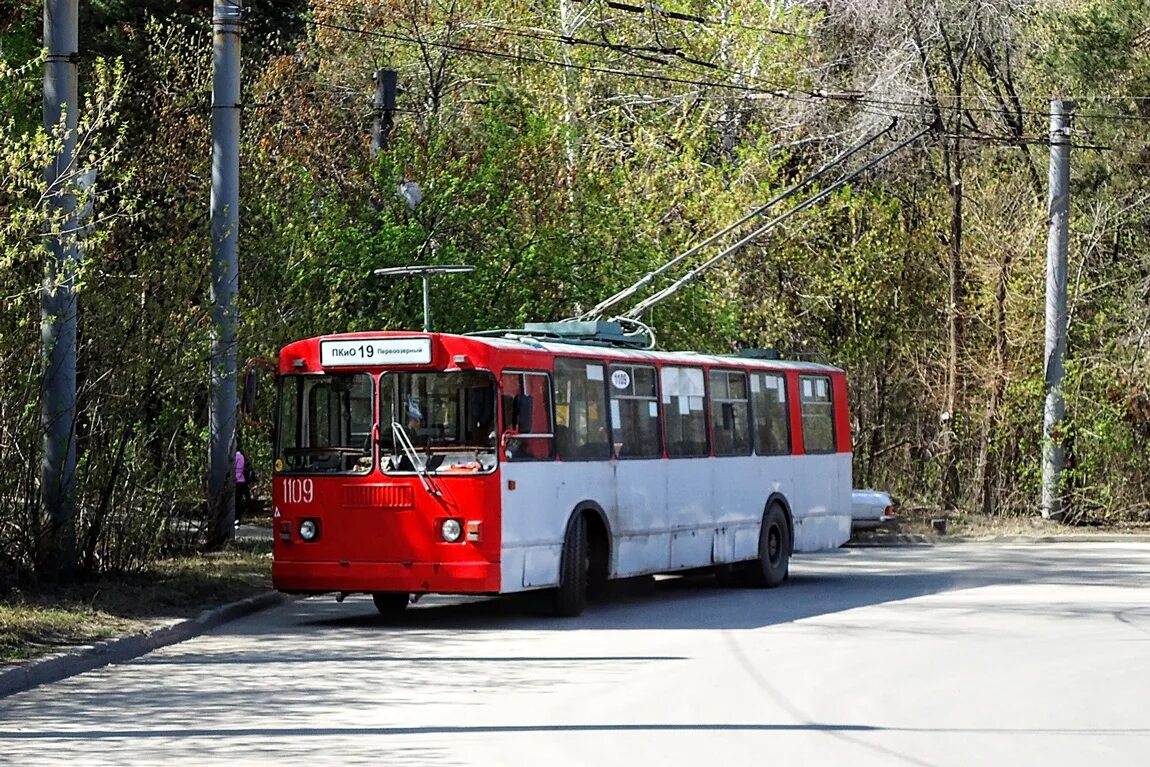 ЗИУ 682г Челябинск. ЗИУ-682г-012. Троллейбус Челябинск 2023. Троллейбус Челябинск ст-682г.