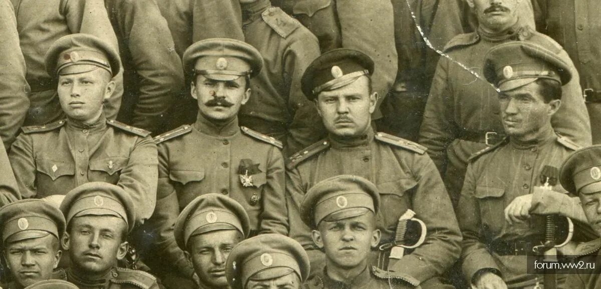 Оренбургская школа прапорщиков 1916. Петергофская школа прапорщиков 1916. Прапорщик в царской армии. Юнкера царской армии.