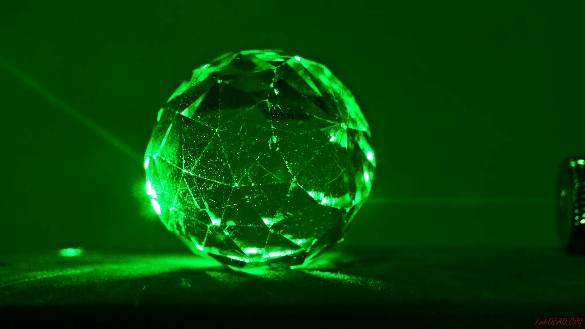 Обложка космос. Реклама превью. Картинки для админки. Крутая буква w. Надпись донат.