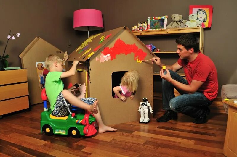 The children s house. Домик для детей. Игровой дом. Ребенок строит домик. Делаем домик для детей.