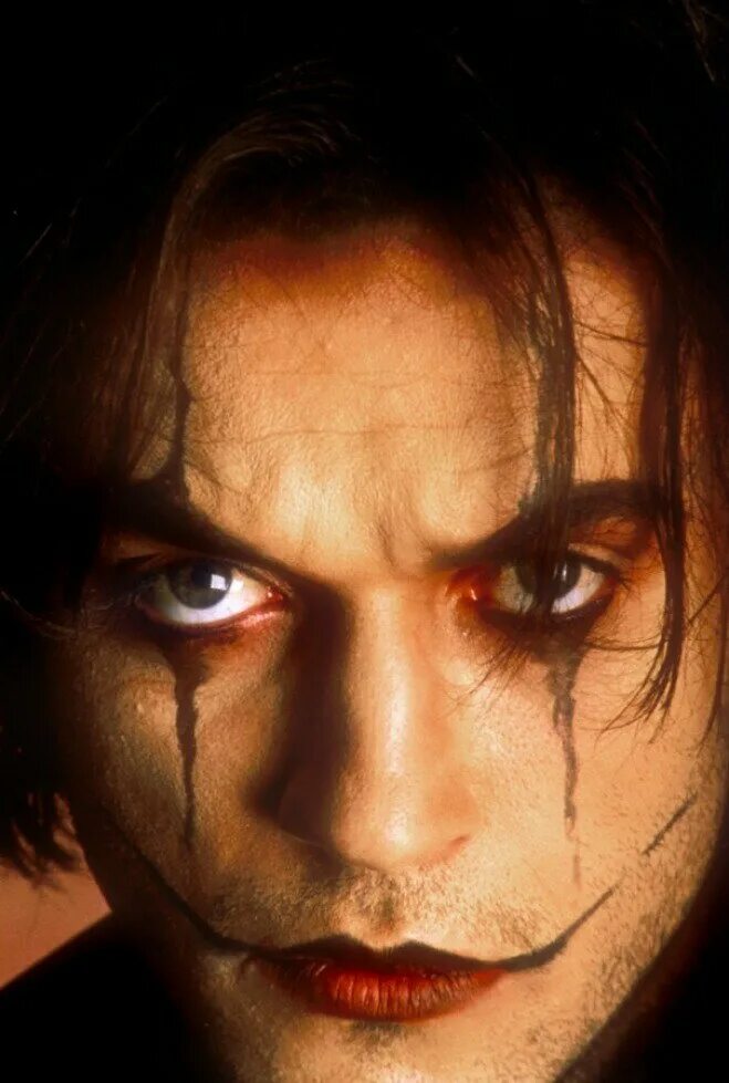 ворон город ангелов 1996. ворон 2 музыка. миа киршнер ворон 2. венсан перес ворон 2. ворон 2 музыка.