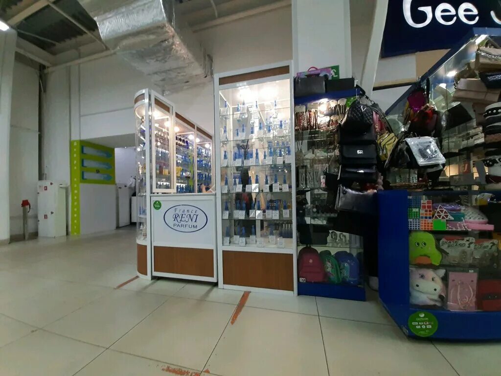 планета парфюм красноярск. масс маркет женские духи. парфюмерные изделия. универсал маркет духи. интернет магазин духов.