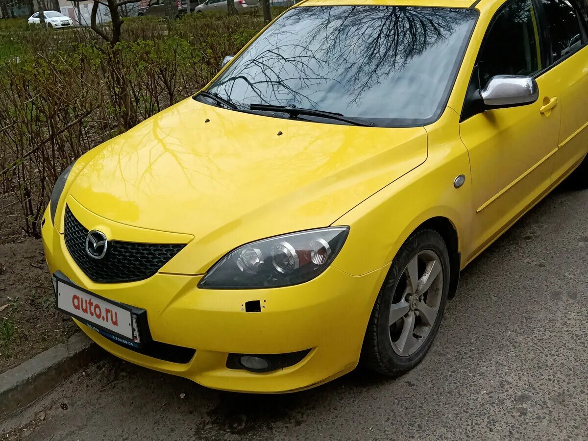 Мазда 3 желтая хэтчбек. Mazda 3 BK желтая. Мазда 3 хэтчбек желтая матовая. Mazda 3 2017 желтая. Mazda желтая