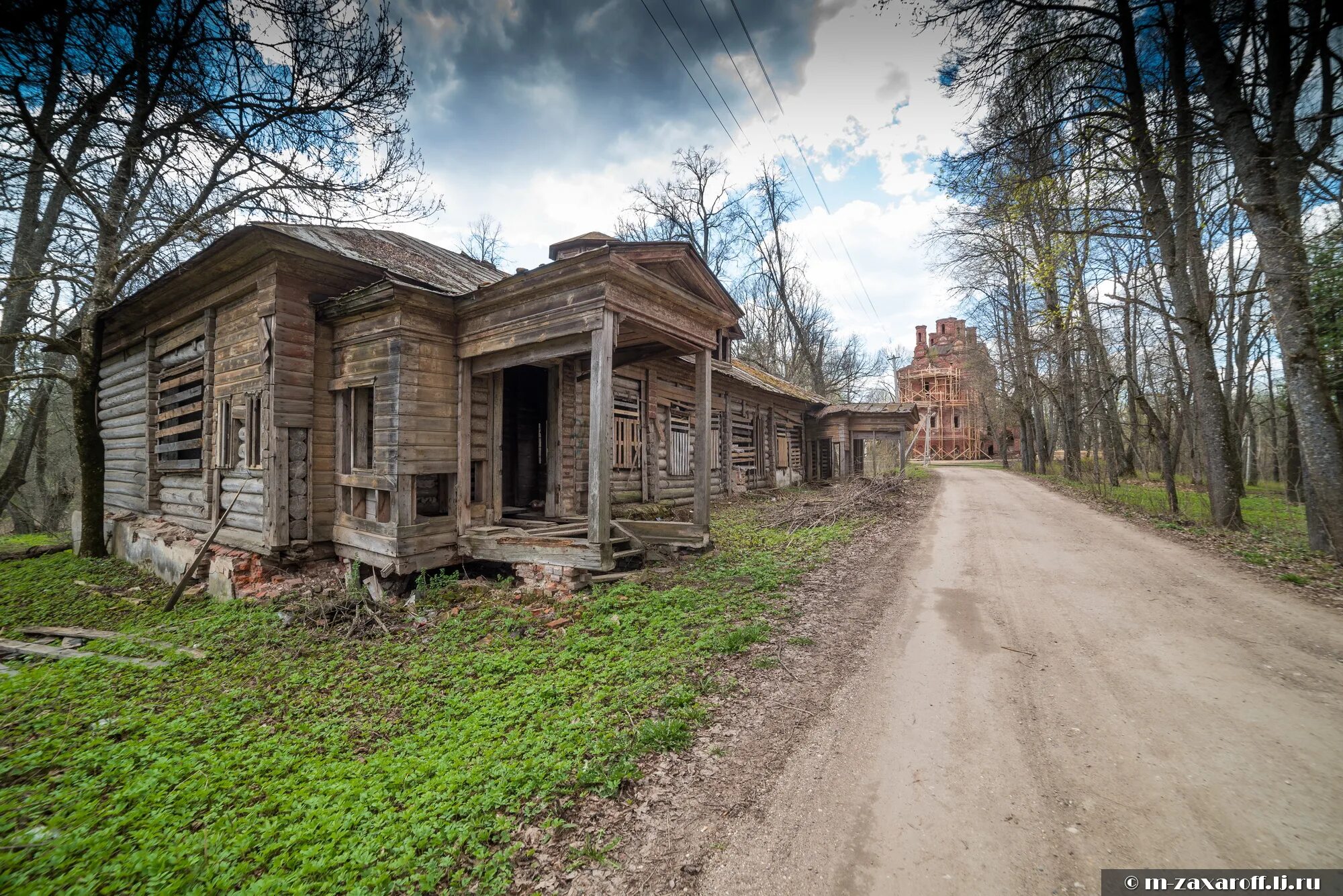 В своем имении в селе высокое смоленской. В своем имении в селе высокое смоленской. Усадьба шереметевых в селе высокое. Тихвинская церковь смоленск. В своем имении в селе высокое смоленской.
