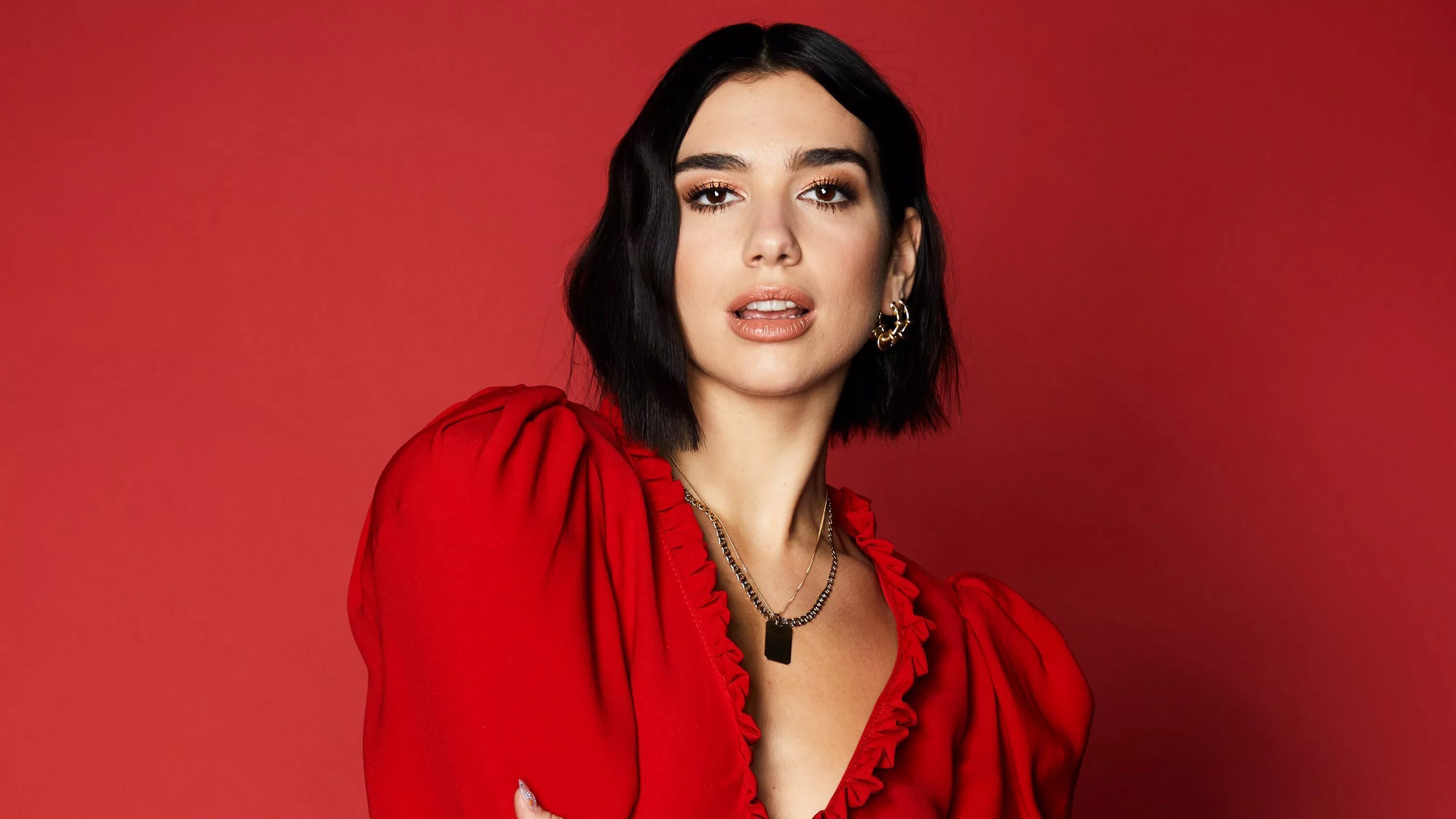 Дуа липа рингтон. Dua Lipa. Певица Dua Lipa. Dua Lipa Дуа липа. Dua Lipa 2019.