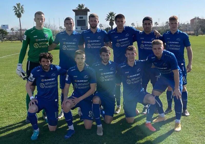 Команда балтика калининград. Стадион неман калининградская область. Команда балтика калининград. Калининград какая команда. Сшор 5 по футболу калининград.