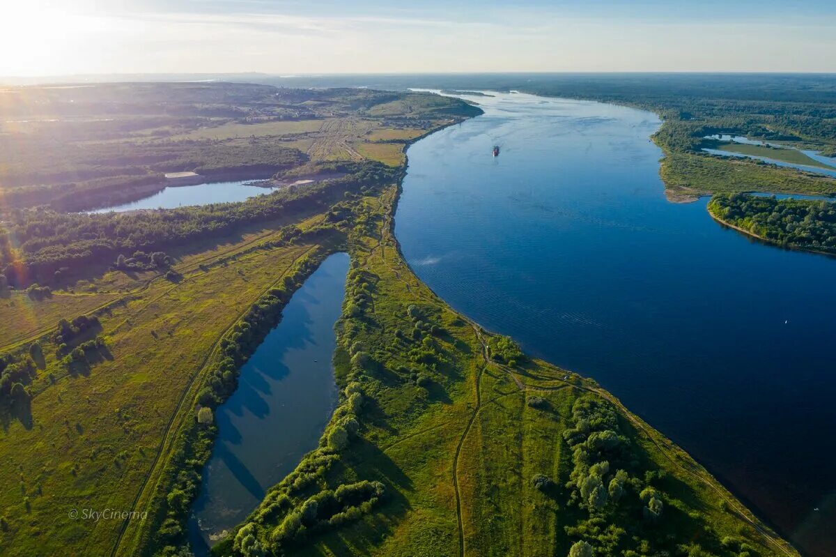 Волга это река. Устье реки Волга. Волга Устье эстуарий. Река Волга Устье реки. Астрахань Устье Волги.