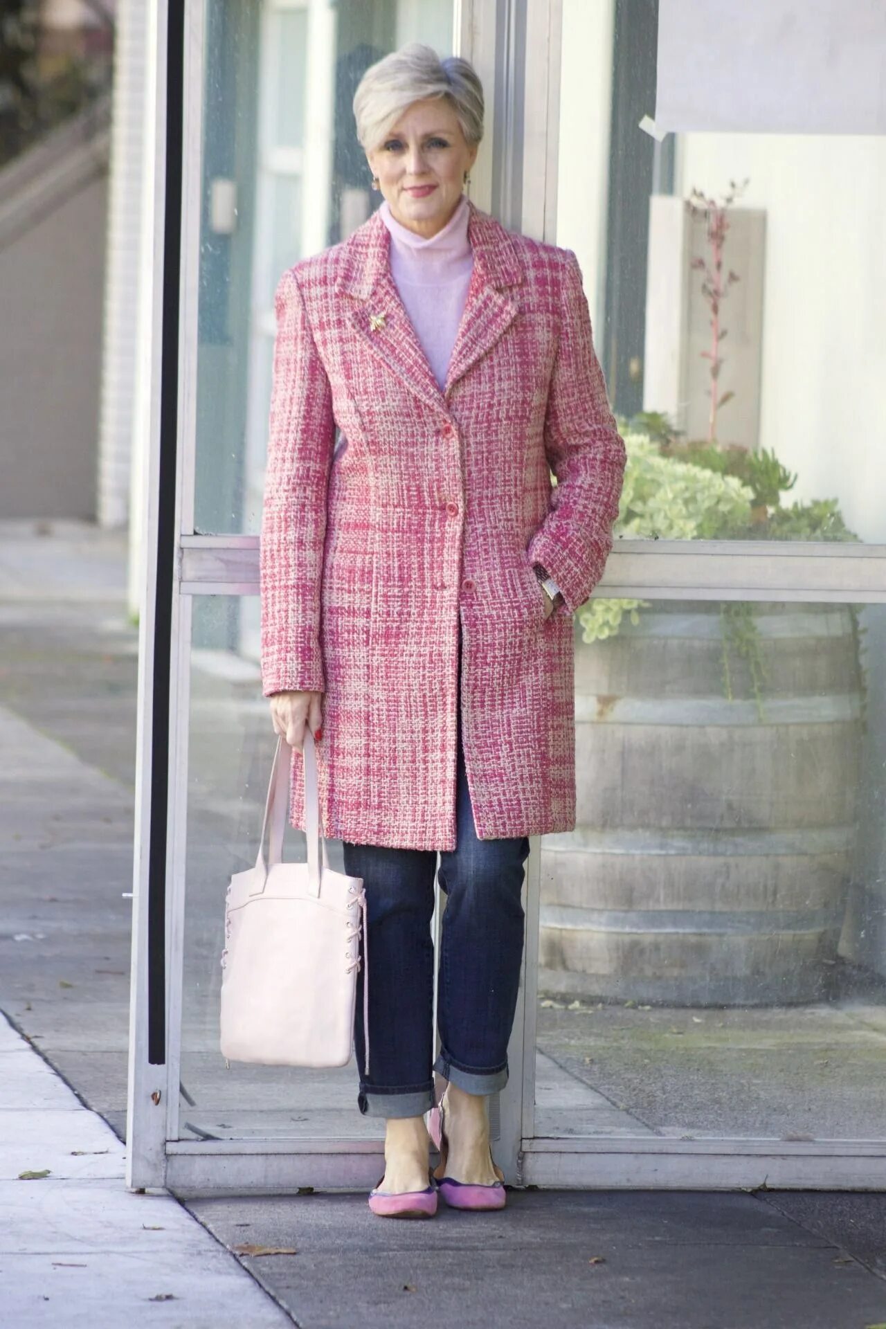 Осенняя одежда для женщин после 40. Образ женщины на осень 50+. Уличная мода женщина 50. Стильные женщины в возрасте. Осень для женщин после 50.