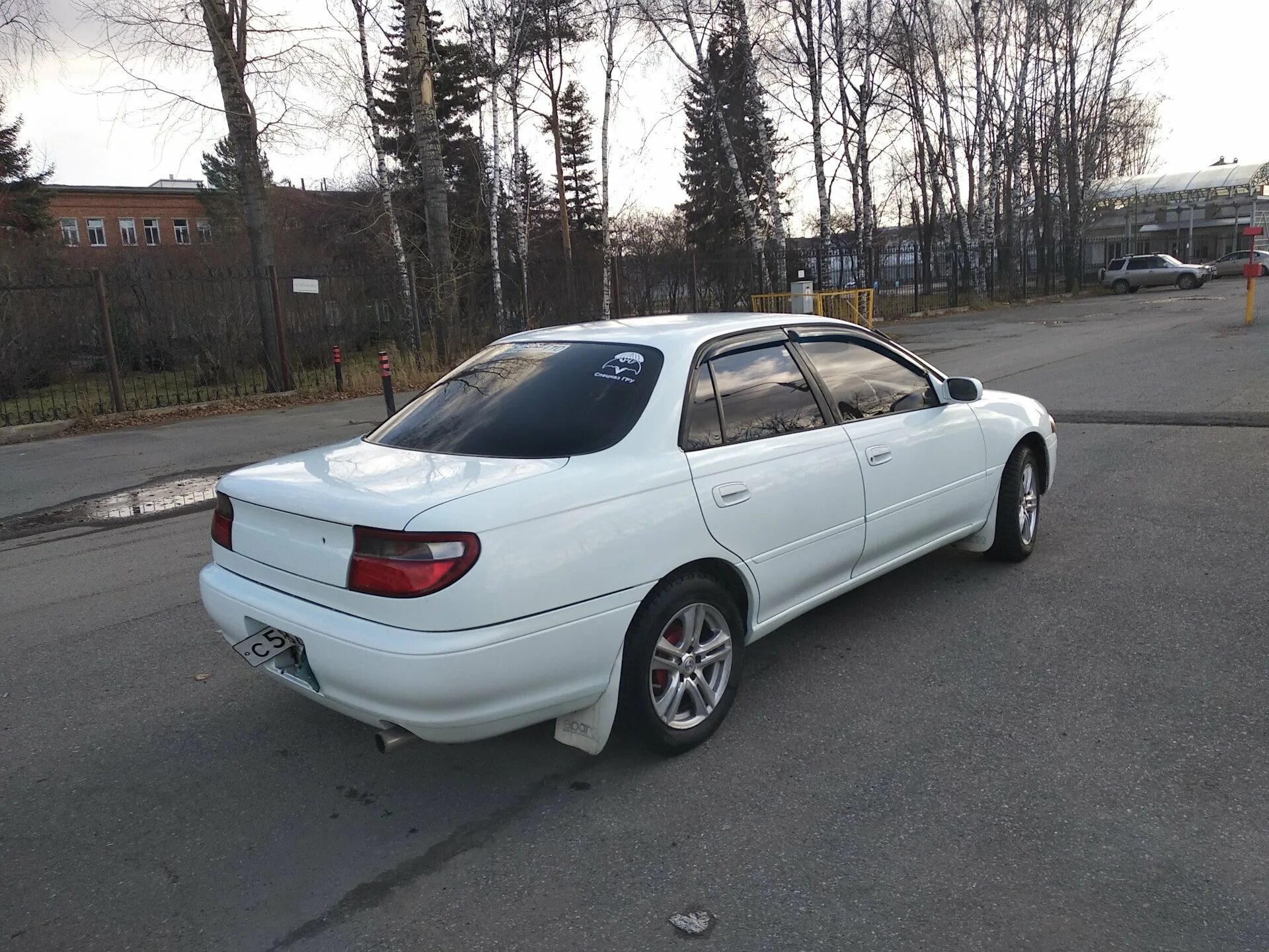 Купить тойоту улыбку. Toyota Carina улыбка.