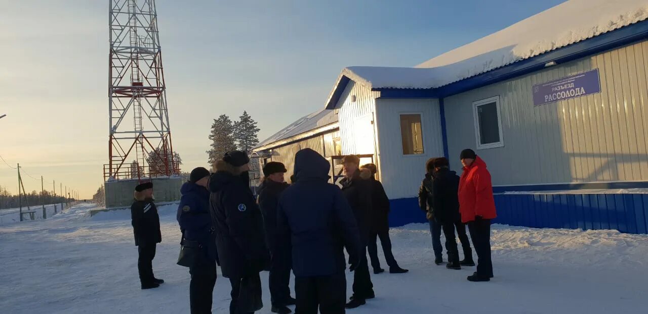 Поезд нерюнгри хабаровск. Расписание паромов якутск нижний. График паромной переправы якутск нижний бестях 2022. Расписание паромов якутск. Погода нижний бестях на 10.