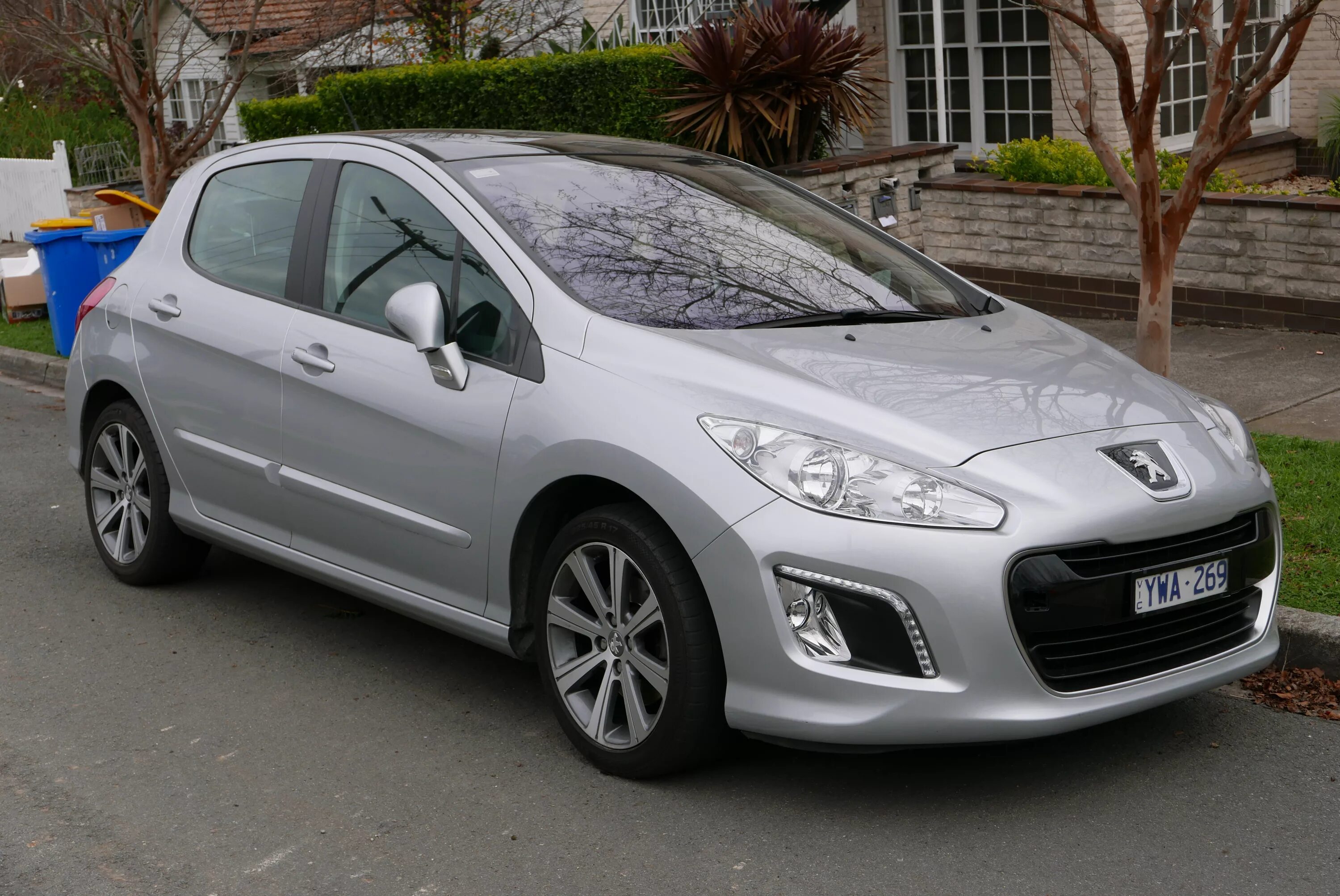 Peugeot 308 t7. Peugeot 308 2012. Пежо 308 хэтчбек 2012. Peugeot 308/408. Купить пежо 308 в спб