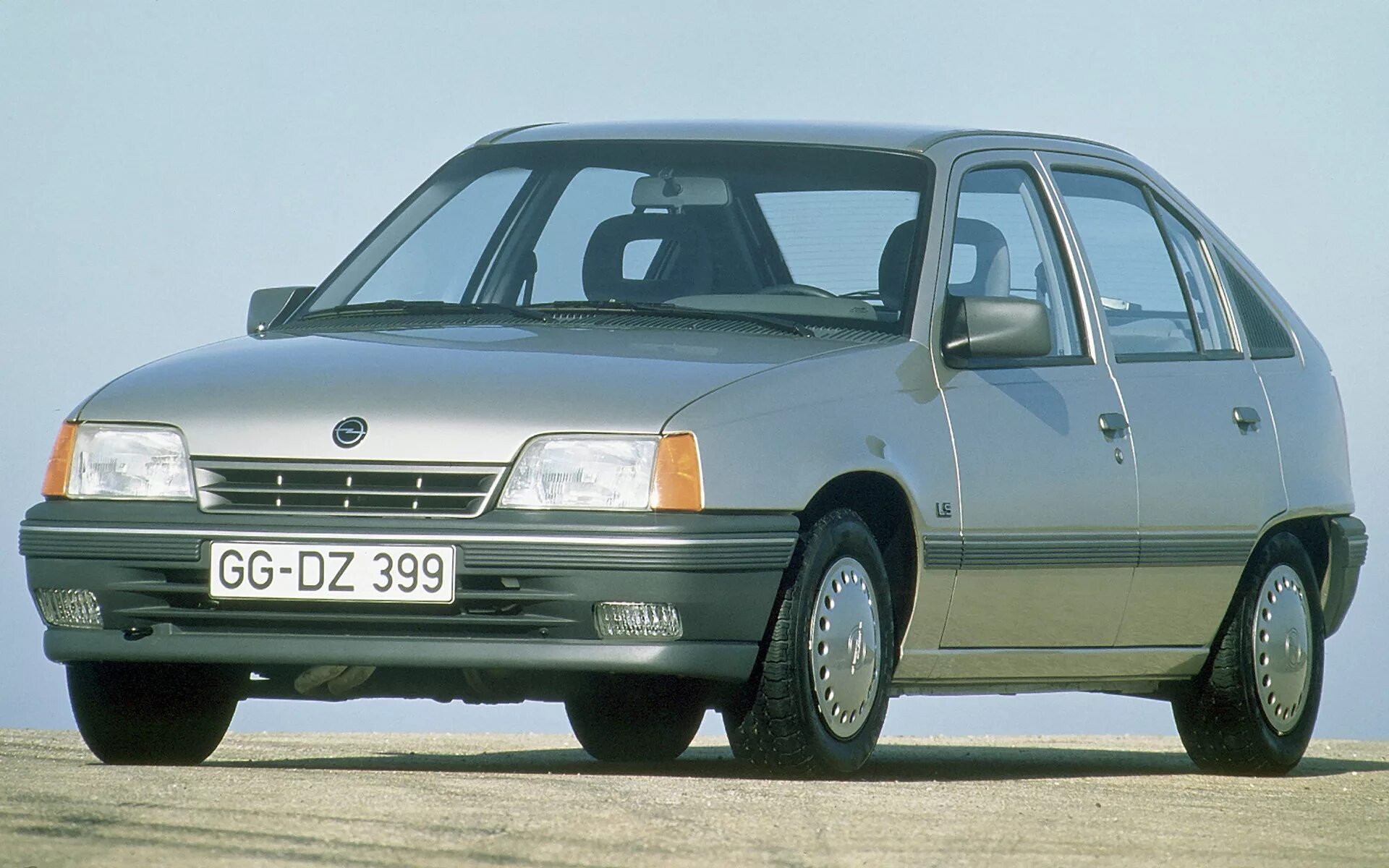 Опель кадет 1989. Opel Kadett 1989. Опель кадет 1989 седан. Opel Kadett 1996.