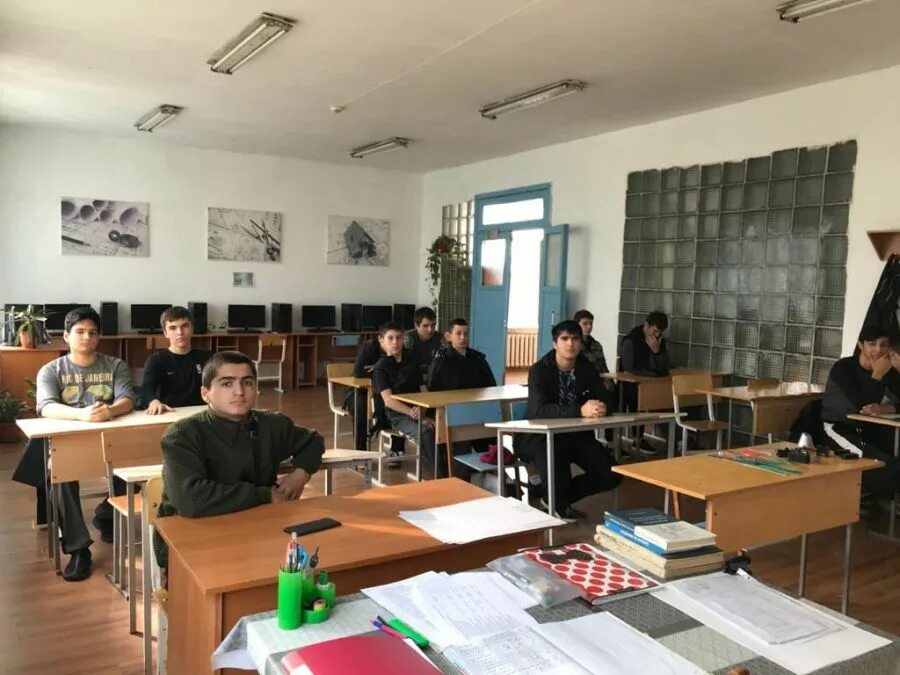 Коркмасова улица, 9 махачкала. Ул. 51 махачкала. 51 51 51 махачкала. 51 школа махачкала убийство.