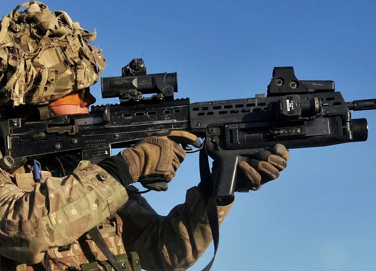 L85a2 lsw. 1 штурмовой. 1 штурмовой. 1 штурмовой. Штурмовая винтовка м4.
