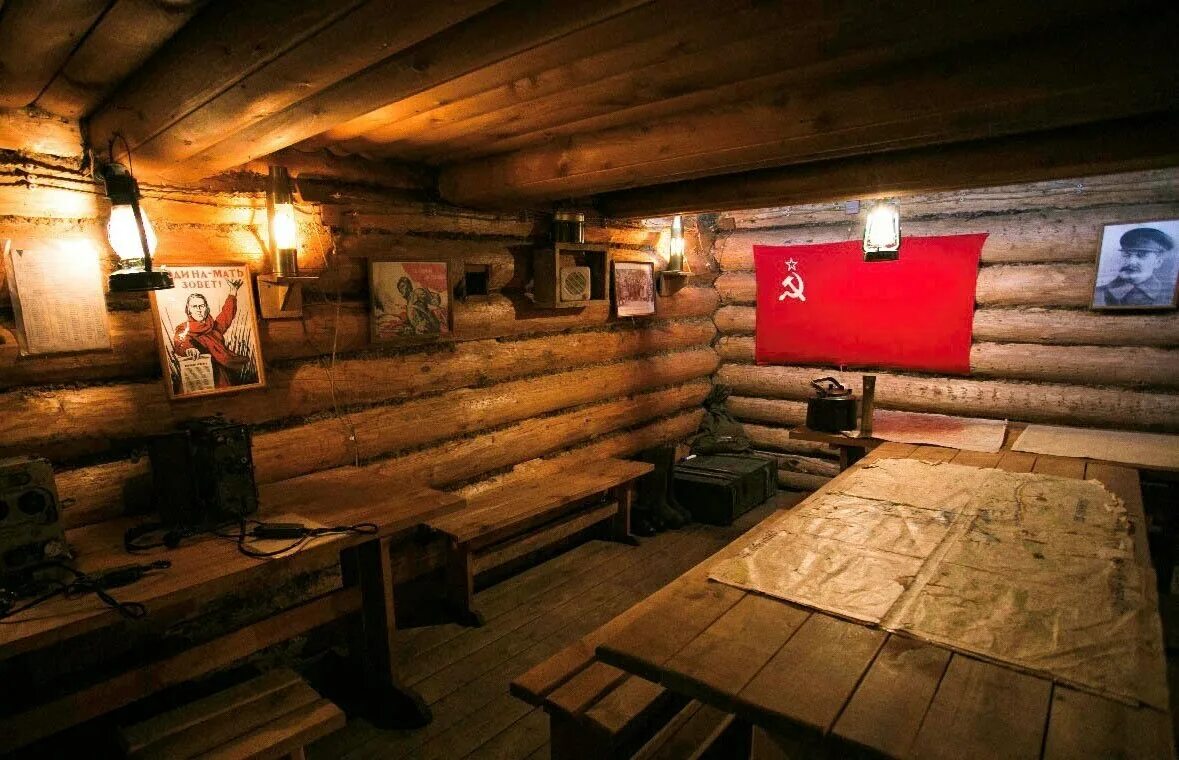 Блиндаж виды. Окоп траншея блиндаж. Блиндаж новошахтинск. Ынлу эскимосская землянка. Партизанская деревня музей победы.