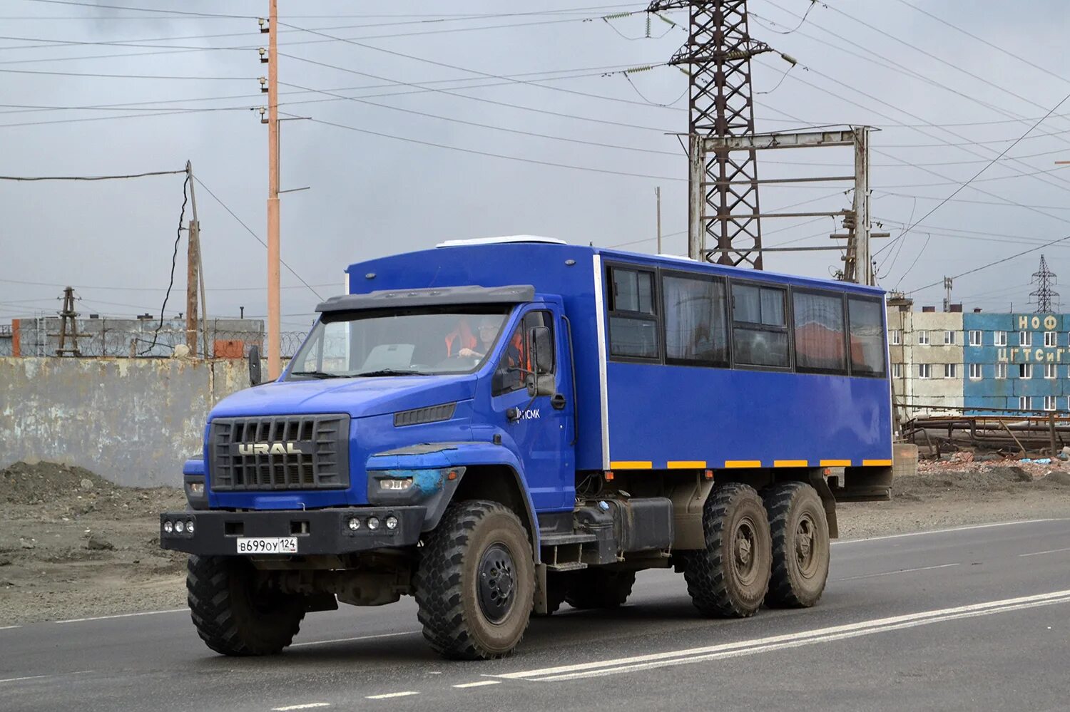 Пермь уральский автобус. Урал 3255. Урал 3255-0013-59. Урал 3255 пожарный. Урал 3255 военный.