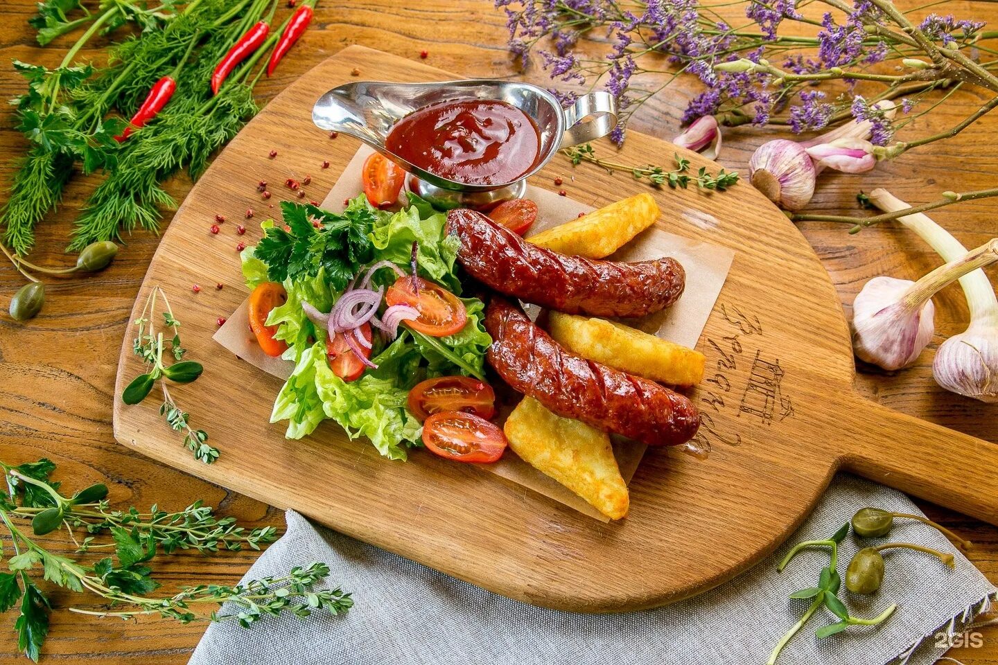 Сосиски братвурст. Купаты. Альпийская калинка. Смородина альпийская 'schmidt'. Колбаски чевапи классик 70/8*0,260/охл/прайм/гмс/ф.