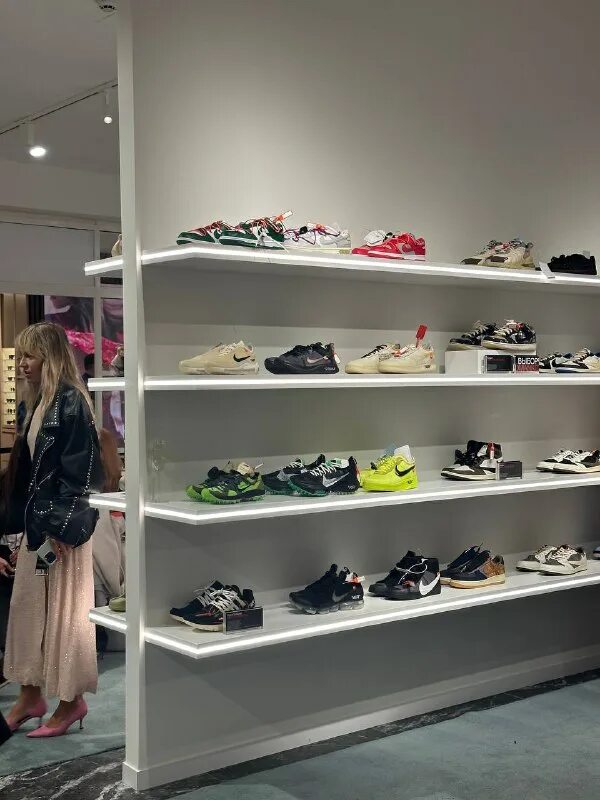 Цум коллект. Еду в цум. M53152 louis vuitton. Цум вещи. Цум коллект.