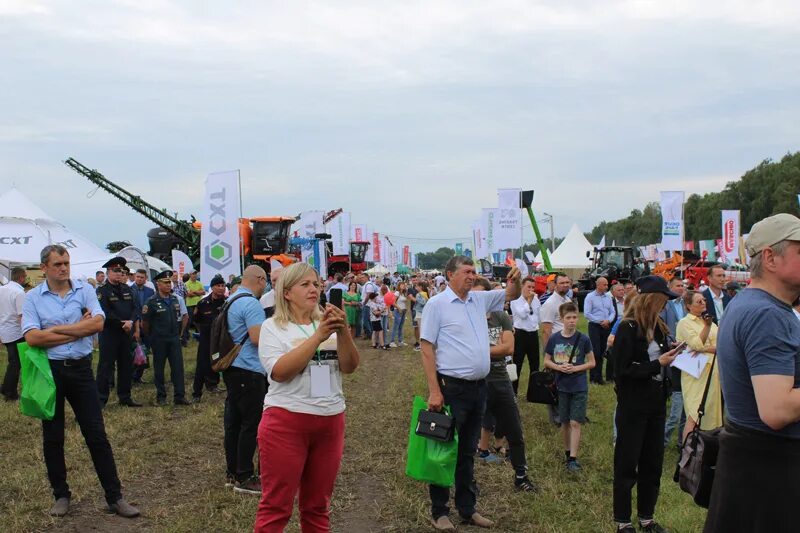 Новости дня брянской области. День поля 2022 Брянск. День Брянского поля. День поля Брянск. День поля Брянск 2023.