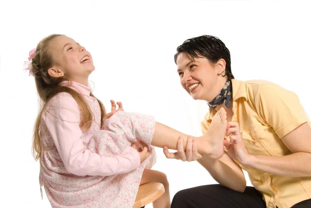 Щекотание пяток. Щекотка. Щекотать рисунки. Тиклинг. Щекотка пытка девушек пяток.