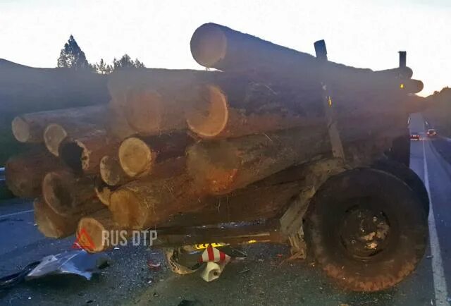 Авария трактора в Темкино. Авария на Тракторном в Волгограде. Авария с трактором уфа