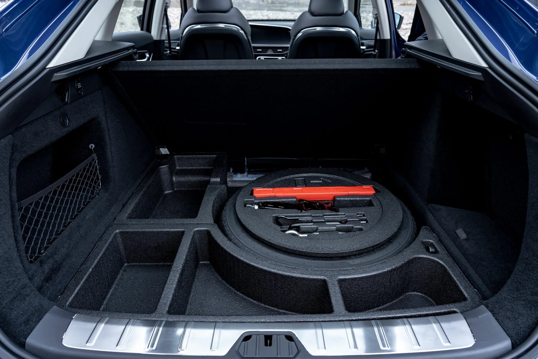 Почему я считаю Geely Tugella первым китайским предупреждением европейцам АВТОДЗ