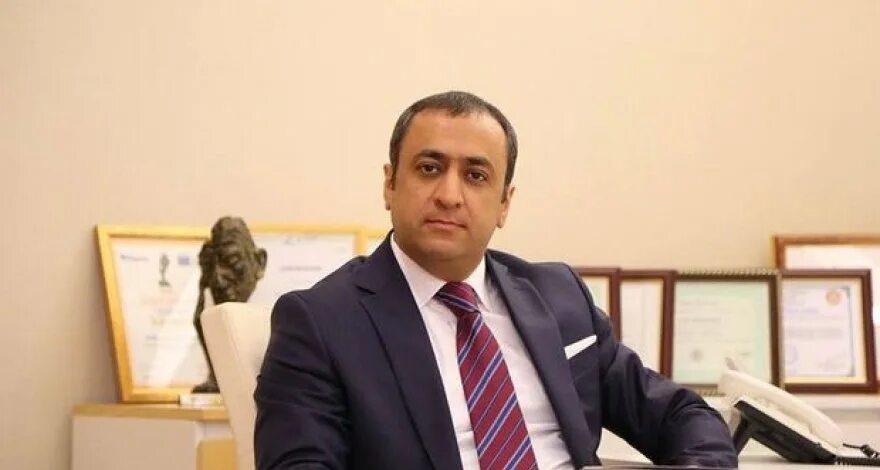 Азербайджанский бизнесмен вагиф. Одежда бизнесменов в азербайджан. Азербайджанский бизнесмен. Бизнесмен азербайджанец. Анар алиев.