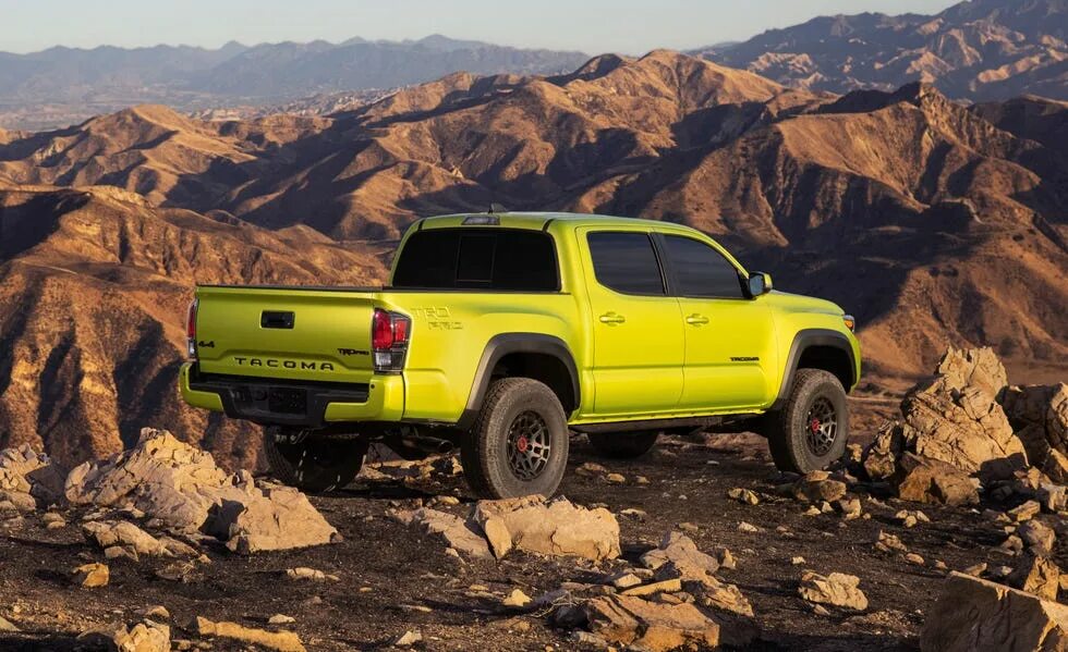 Tacoma trd pro. Toyota tacoma 2022. Тойота такома 2015. 5 internal internal bypass shocks turned by trd tacoma oem. Tacoma trd pro.