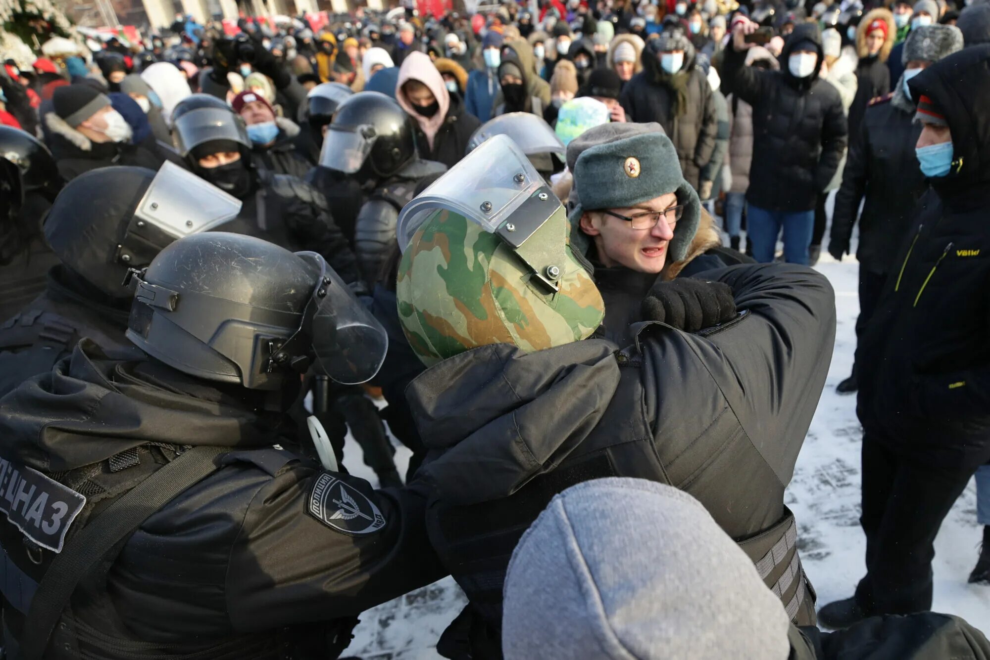Беспорядки в якутии сегодня. Москва протесты омон 2025. протесты в россии. протесты в петербурге. массовые беспорядки в москве 2025.