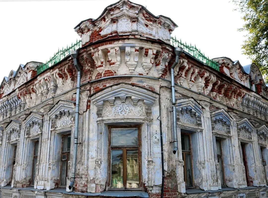 Помощь вязники. Вязники здания. здание скорой помощи в вязниках. здание вязниковского торга. советская 62 вязники.