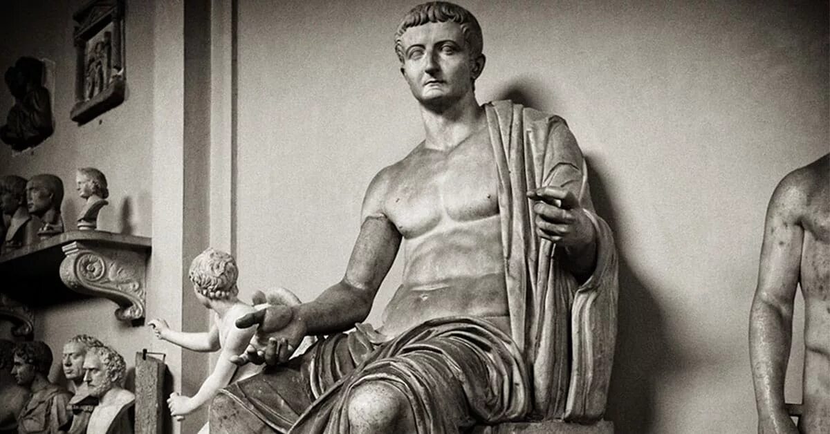 Древний рим тиберий. Тиберий носил титул преторов. Тиберий носил титул преторов. Тиберий император бюст. Скульптура император тиберий.