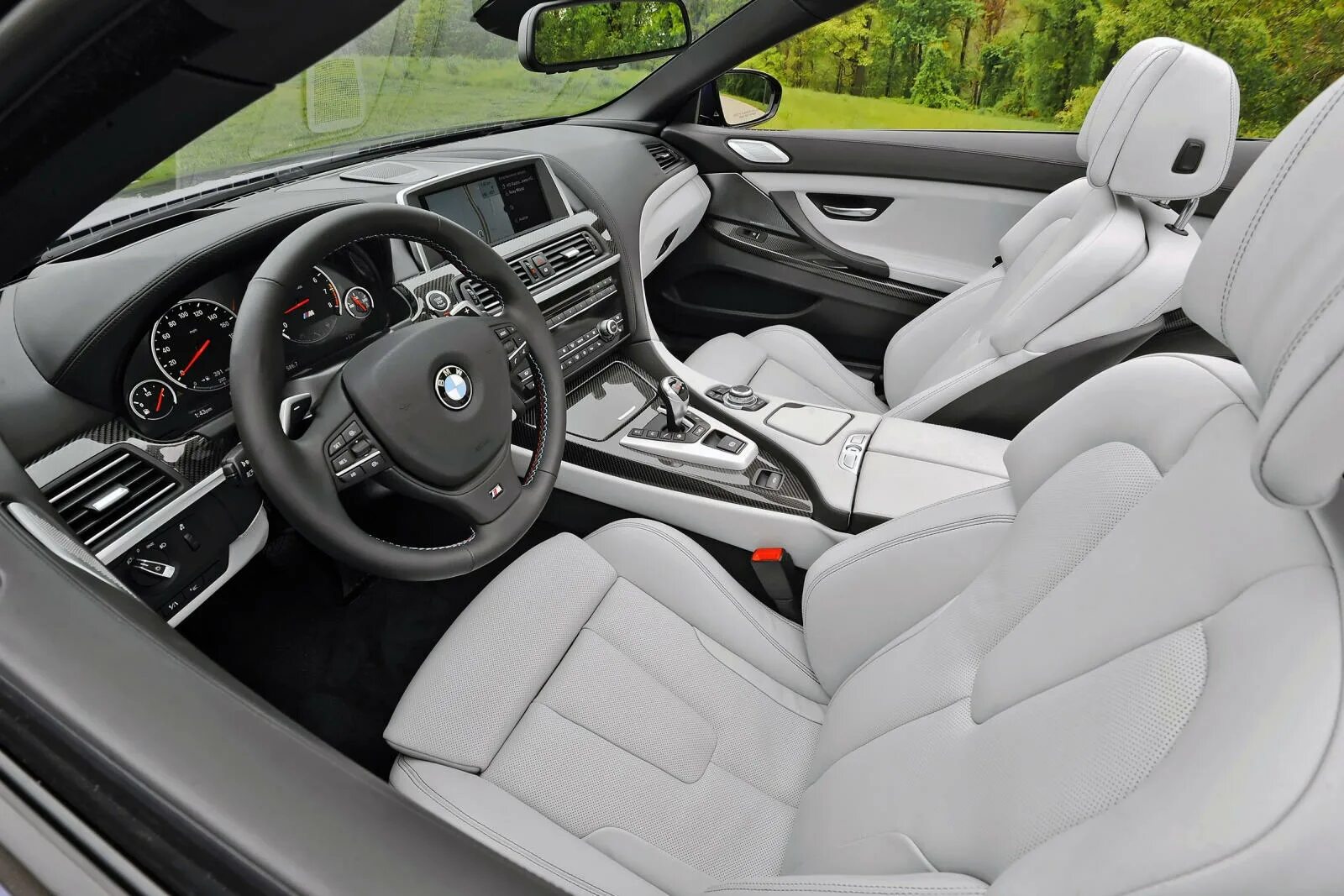 М 06 8. BMW m6 Gran Coupe салон. BMW m6 белая салон. BMW 6 Interior. BMW m6 f13 салон.