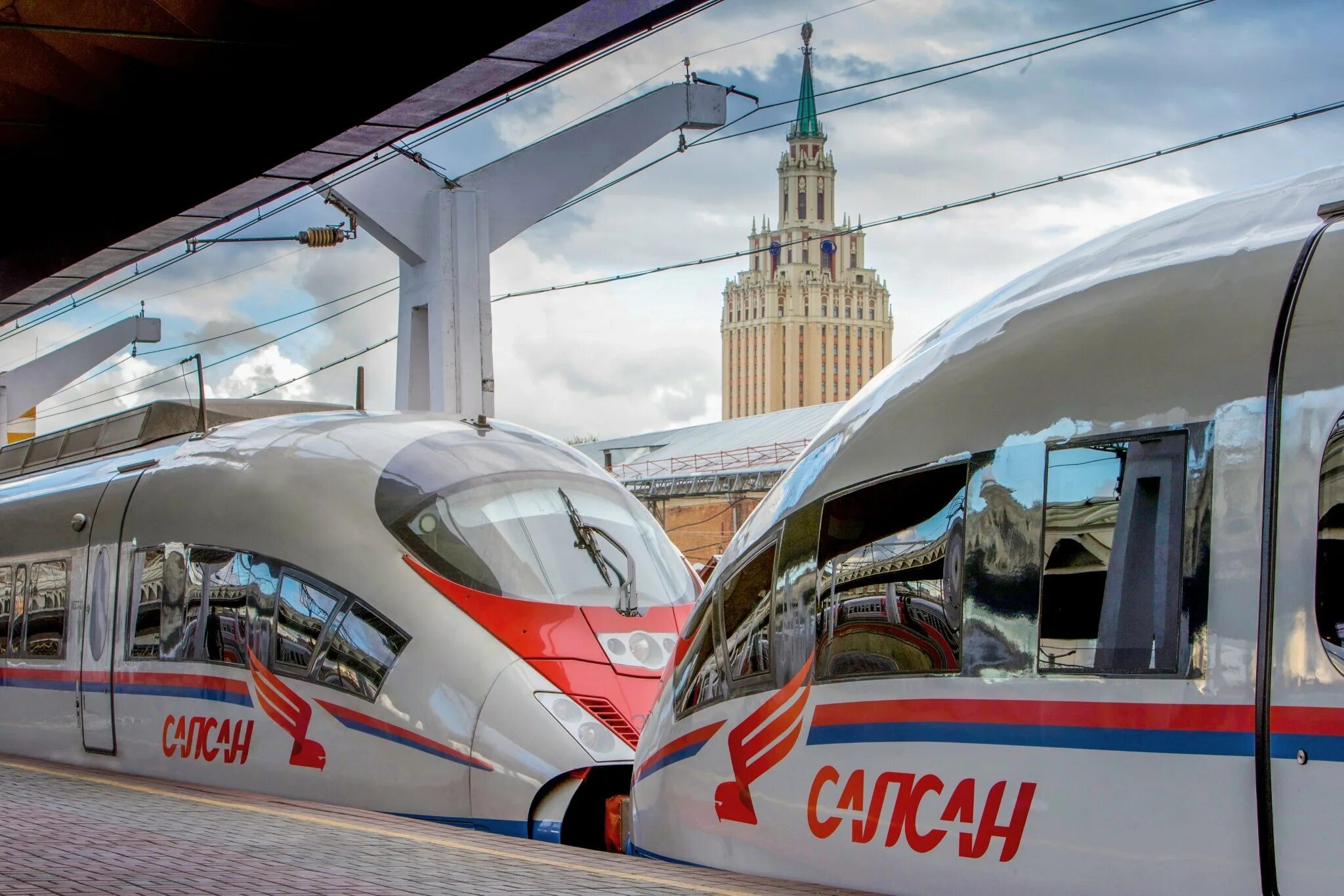 Ржд сапсан спб. Сапсан поезд. Поезд Сапсан Москва Санкт-Петербург. Модернизированный поезд Сапсан. Скоростной поезд Сапсан Москва Санкт-Петербург.