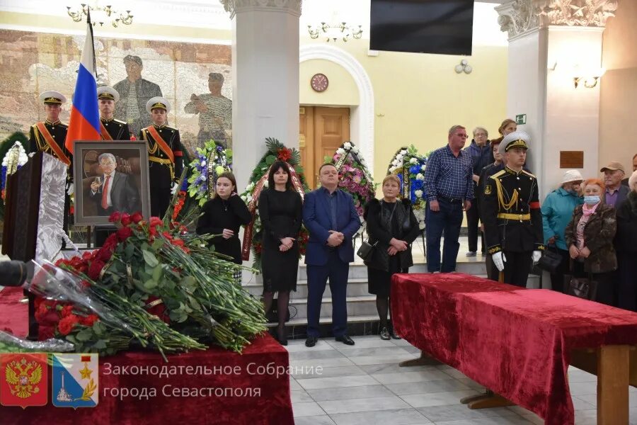 Прощание с кораблем. Севастополь прощание. Севастополь прощание. Яшке прощание с севастополь. Прощание с крейсером москва.