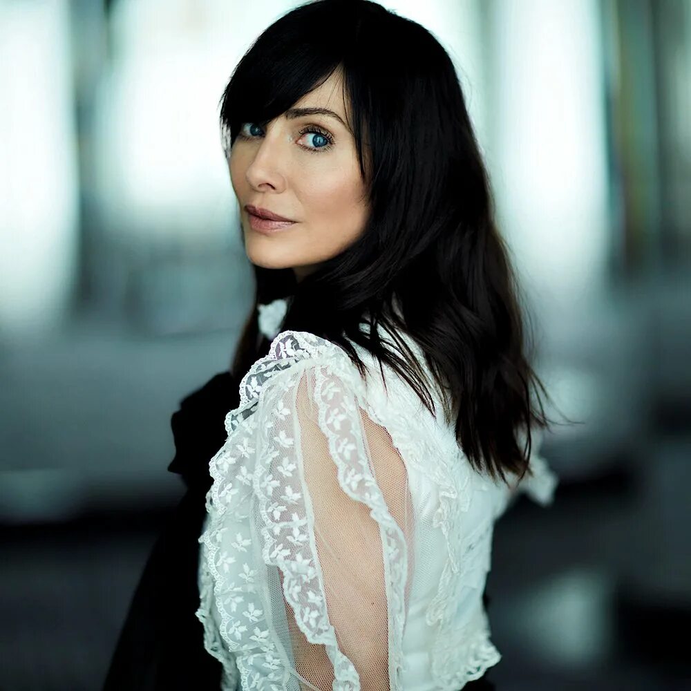 Natalie imbruglia песни. Imbruglia, natalie "male (cd)". Натали имбрулья 2022. Natalie imbruglia torn клип. Natalie imbruglia песни.