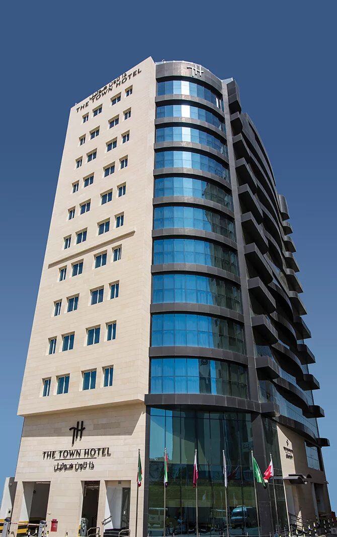 The town hotel 3. Swiss-Belinn Doha 3*. Отель 6 звезд в Дохе. Doha отели. Первый Катарский отель.