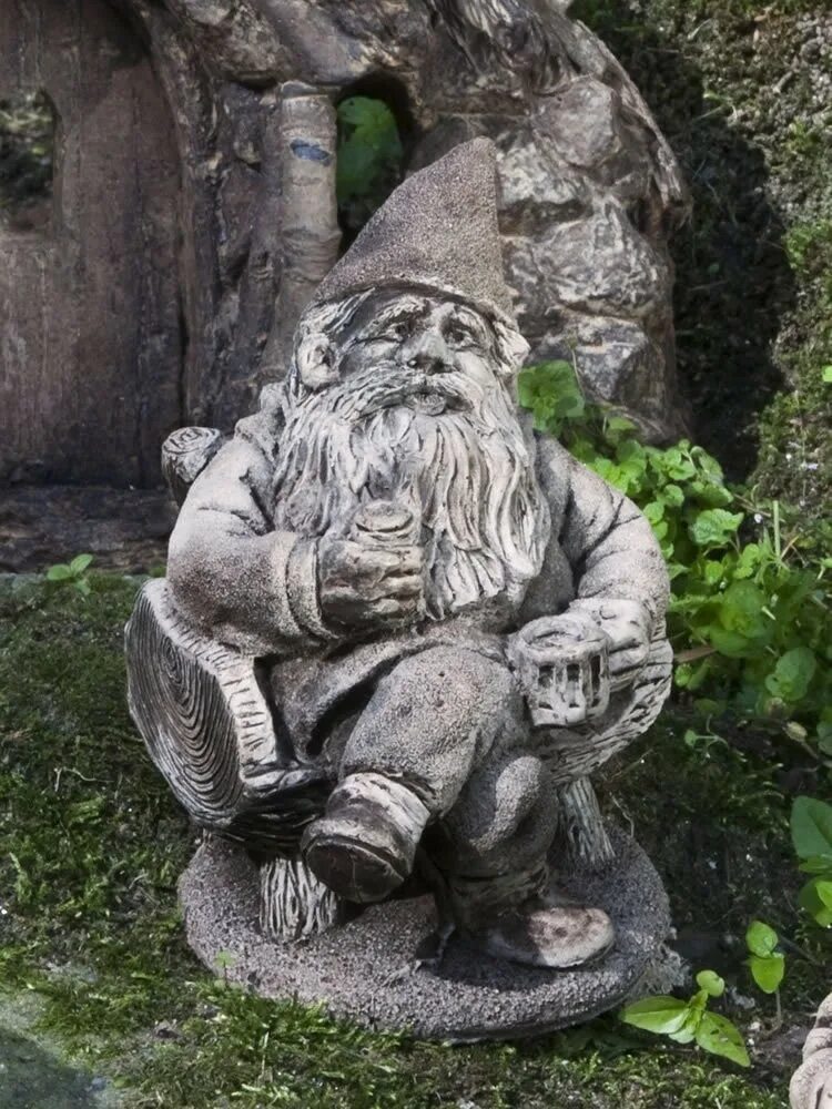 Статуи гномов. Владимир каноник скульптура гном. Гном скульптура. Статуи гномов. Статуи гномов.