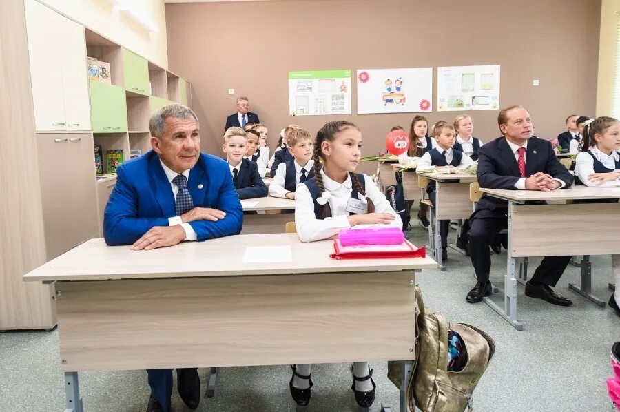 Школа 36 рыбинск. Школа номер 36 директор. Директор школы 36 брянск. Директор школы тюкова балушкина. Школа номер 36 тамбов.
