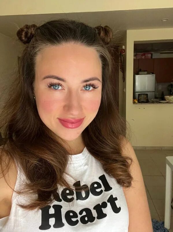 Эли ди. Сколько лет элли ди в 2023. Элли ди 2015. Сколько лет элли ди в 2023. Сколько лет элли ди в 2023.