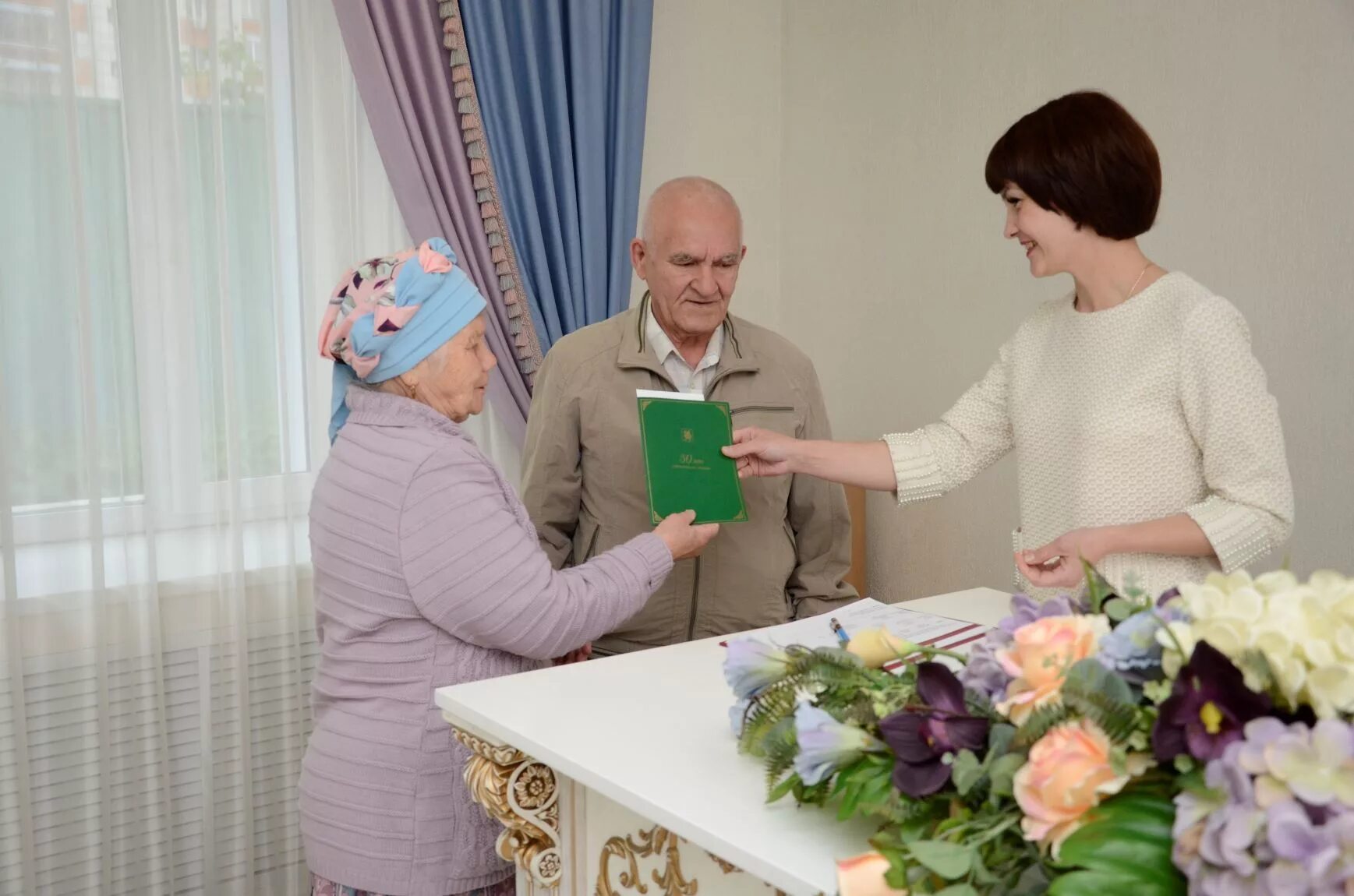 Лен обл кировск загс. Загс кировск ленинградская. Загс кировск ленинградская. Кировск отдел загс. Загс кировск ленинградская область.